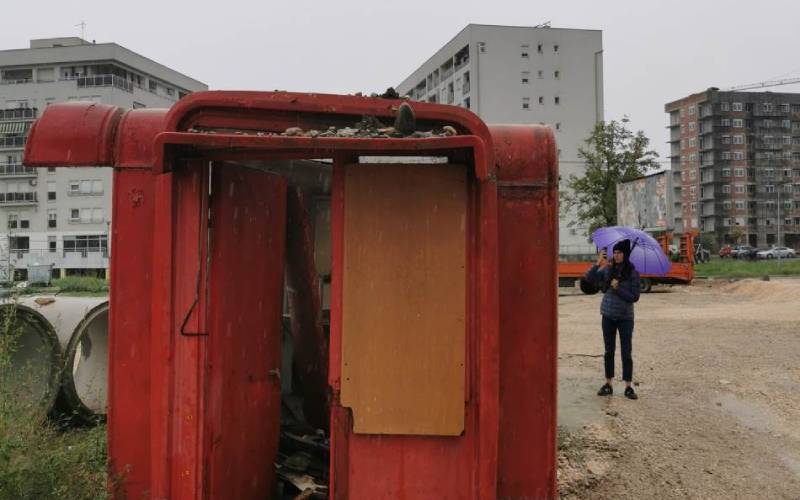 Studenti u Banjaluci pripremili izložbu o famoznom crvenom kiosku
