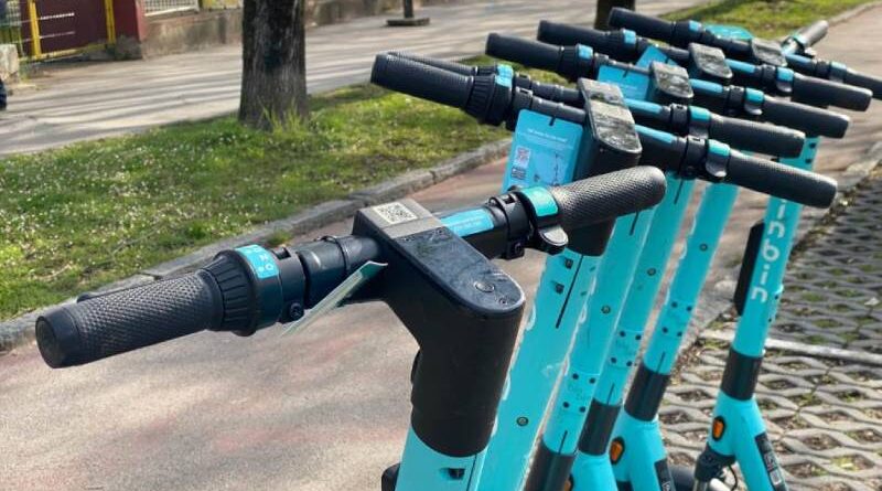 Ekspanzija električnih trotineta u Banjaluci: Evo šta morate znati ako ih vozite