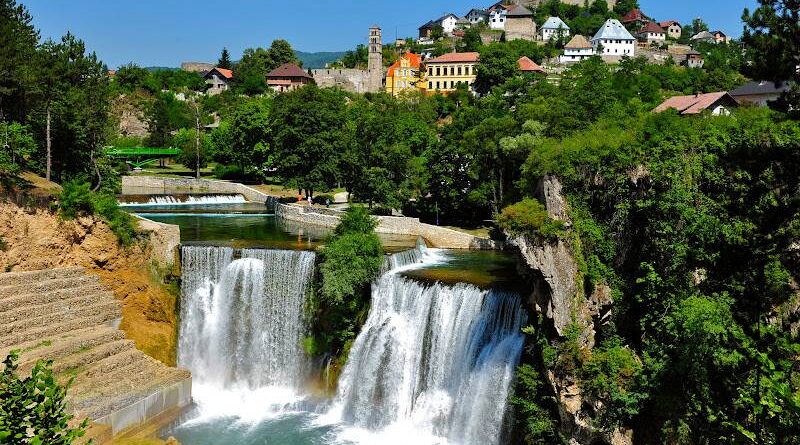 Poziv za učešće u putujućem mirovnom karavanu u Jajcu