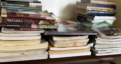 Medicinska škola u Banjaluci pokrenula akciju "Pomozi drugu - pokloni mu knjigu"