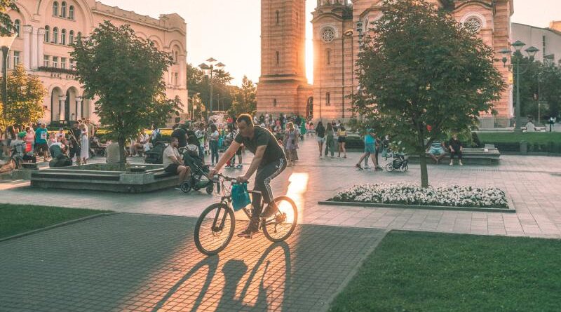 Povodom Evropske sedmice mobilnosti Grad poklanja: Ove godine parking za bicikle za šest zajednica etažnih vlasnika