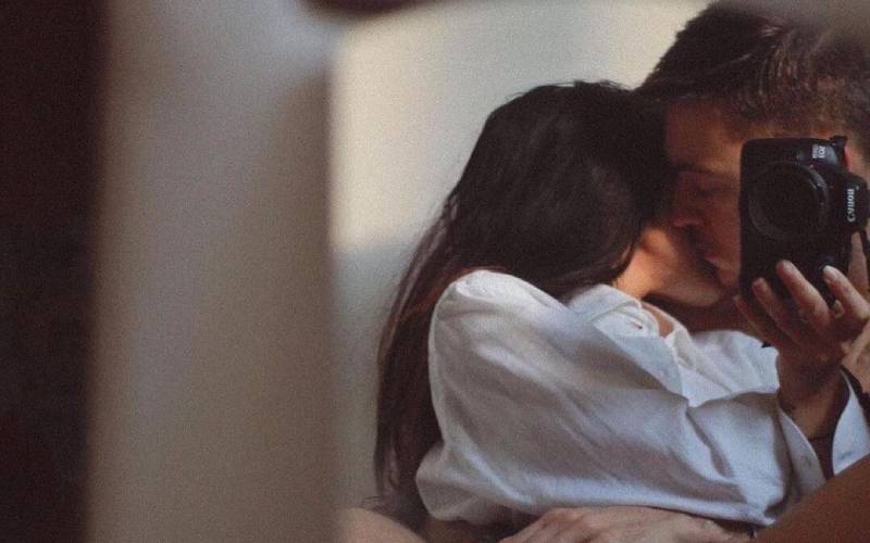 Uticaj društvenih medija na moderne odnose: Ljubomora, privatnost i granice