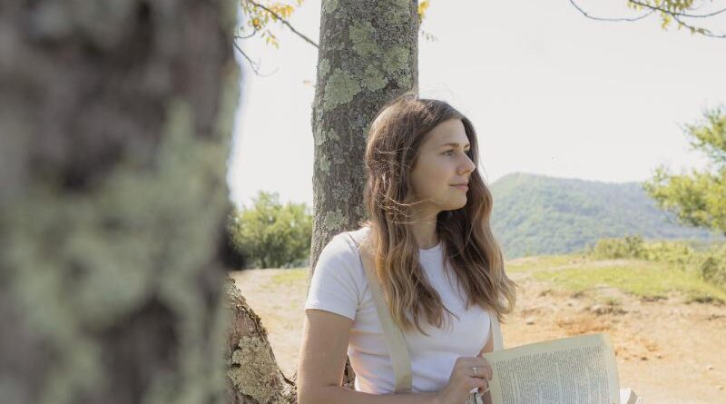 Znaš li za ove zdravstvene prednosti čitanja knjiga?