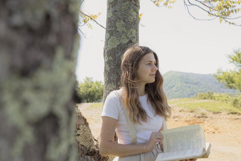 Znaš li za ove zdravstvene prednosti čitanja knjiga?