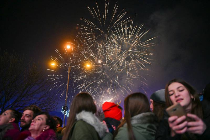 Novogodišnji spektakl: Željko Samardžić i Lepa Brena na dočeku Nove godine u Banjoj Luci