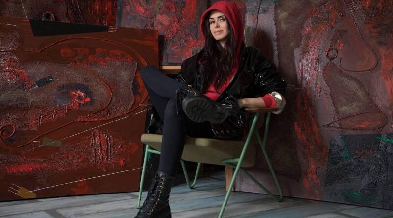 Petak u Kamenoj kući: Izložba skulptura „Vid’ mu glave: Udubljivanje u složenost ljudskog života“ umjetnice Aleksandre Kokotović