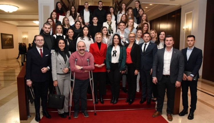 Nagrađeni najbolji volonteri u Republici Srpskoj za 2023. godinu