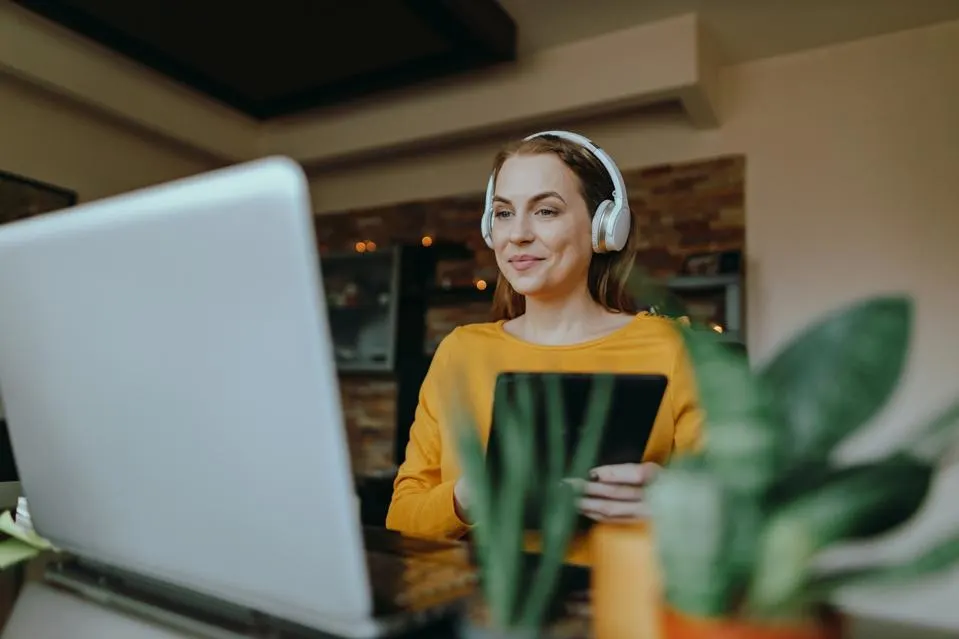 5 ChatGPT Prompts To Create High-Value Content From Coaching Calls