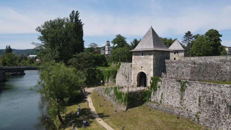 Tvrđava postaje plesni podijum: Besplatan muzički spektakl na ljetnoj pozornici Kastela