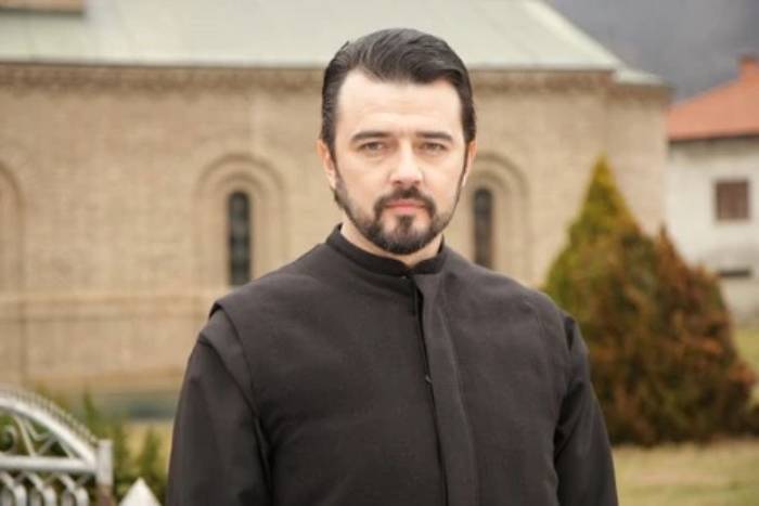 Povodom Vidovdana: U manastiru Gomionica glumac Ivan Vučković izvešće monodramu „Knez“