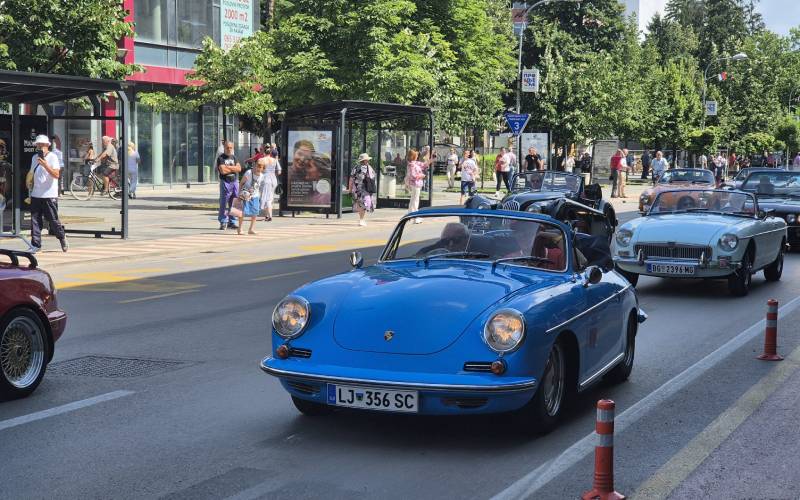 Za ljubitelje oldtajmera: U petak šesti po redu Međunarodni oldtajmer kabrio skup