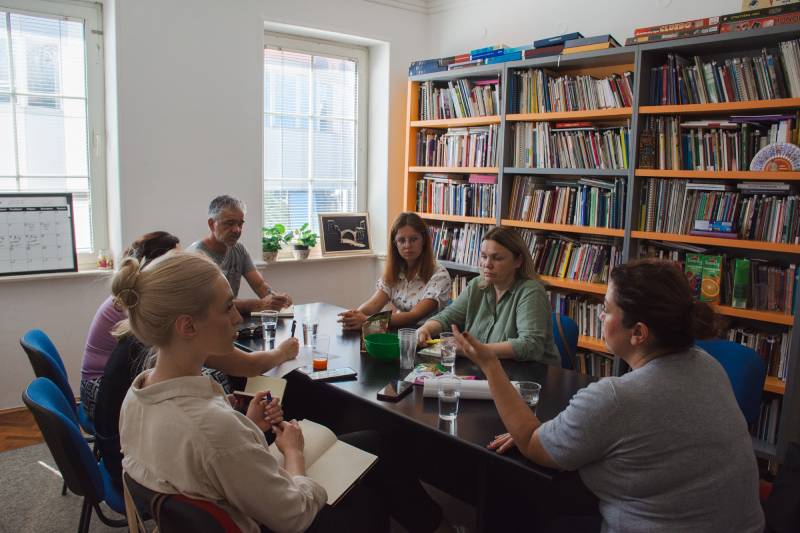 Zdravo da ste obilježava Međunarodni dan demokratije uz partnerske aktivnosti i uličnu akciju