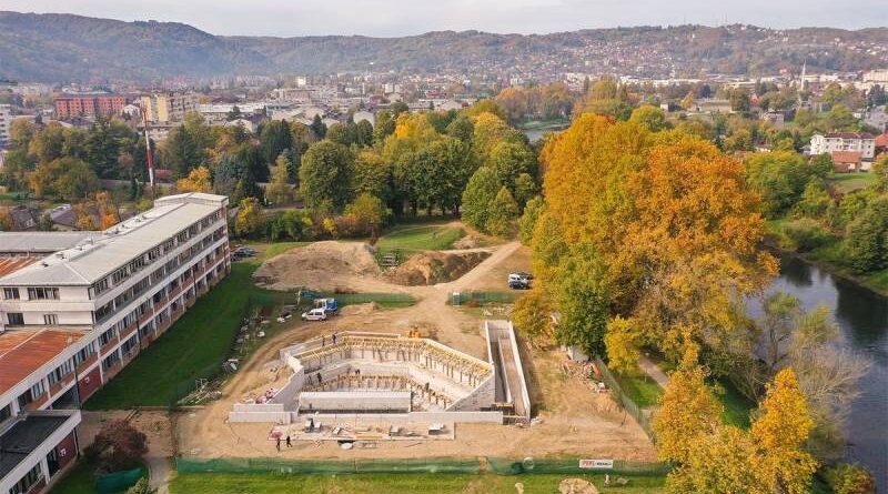 Lokacija kod Pravnog fakulteta u Banjaluci: Amfiteatar poprima obrise