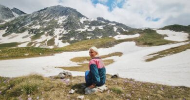 Izlazak iz mraka na svjetlo: Vanja Mišić objavila singl “Tvoje ruke”