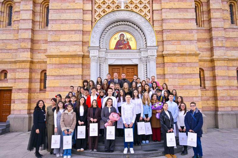 Znanje, trud i svetosavlje: Ovo su najbolji učenici Banjaluke