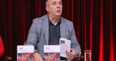 Književo veče autora prof. dr Petra Pende