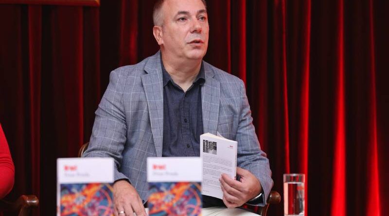 Književo veče autora prof. dr Petra Pende