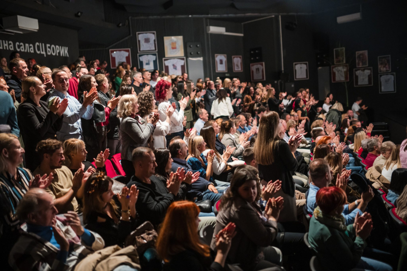 Mart u Gradskom pozorištu "Jazavac"