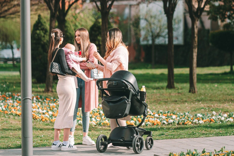 Poziv udruženjima da kandiduju sugrađanke za titulu "Majka godine"