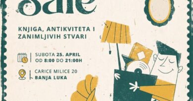 Nova dvorišna rasprodaja knjiga, antikviteta i zanimljivih stvari