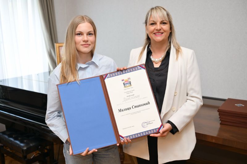 Povodom Dana grada uručene aprilske nagrade mladima