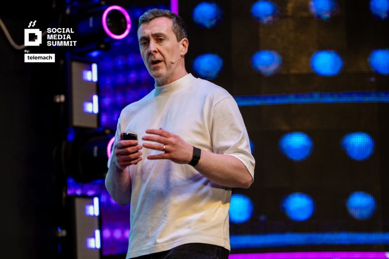 (Sve je spremno za Social Media Summit) Michael Corcoran u Sarajevu: Šta brendovi mogu naučiti od Ryanaira?