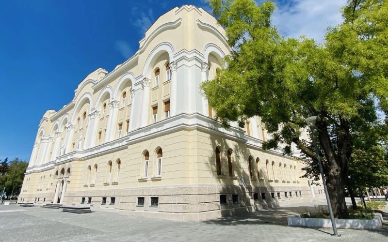 Banski dvor u junu: Više od 20 kulturnih događaja, počinje koncertna sezona u Art dvorištu