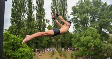 Ljeto na Vrbasu: Najatraktivniji događaj skokovi sa Gradskog mosta u nedjelju 12. jula