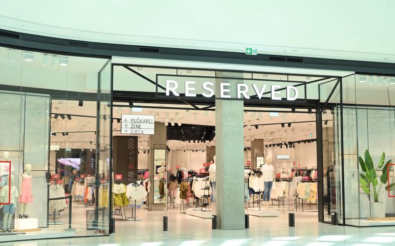 Reserved zapošljava
